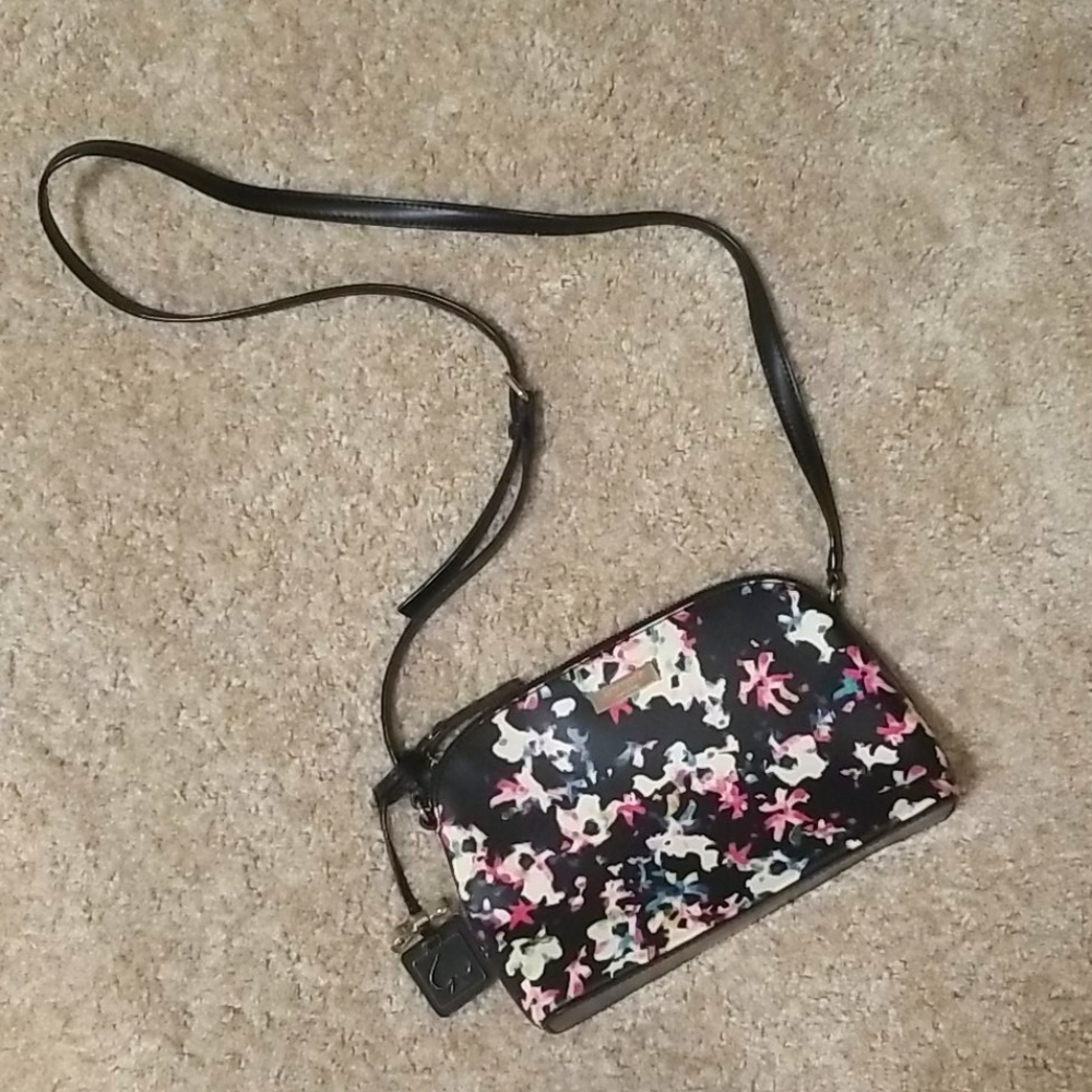 Kate Spade purse - Picture 1 of 5